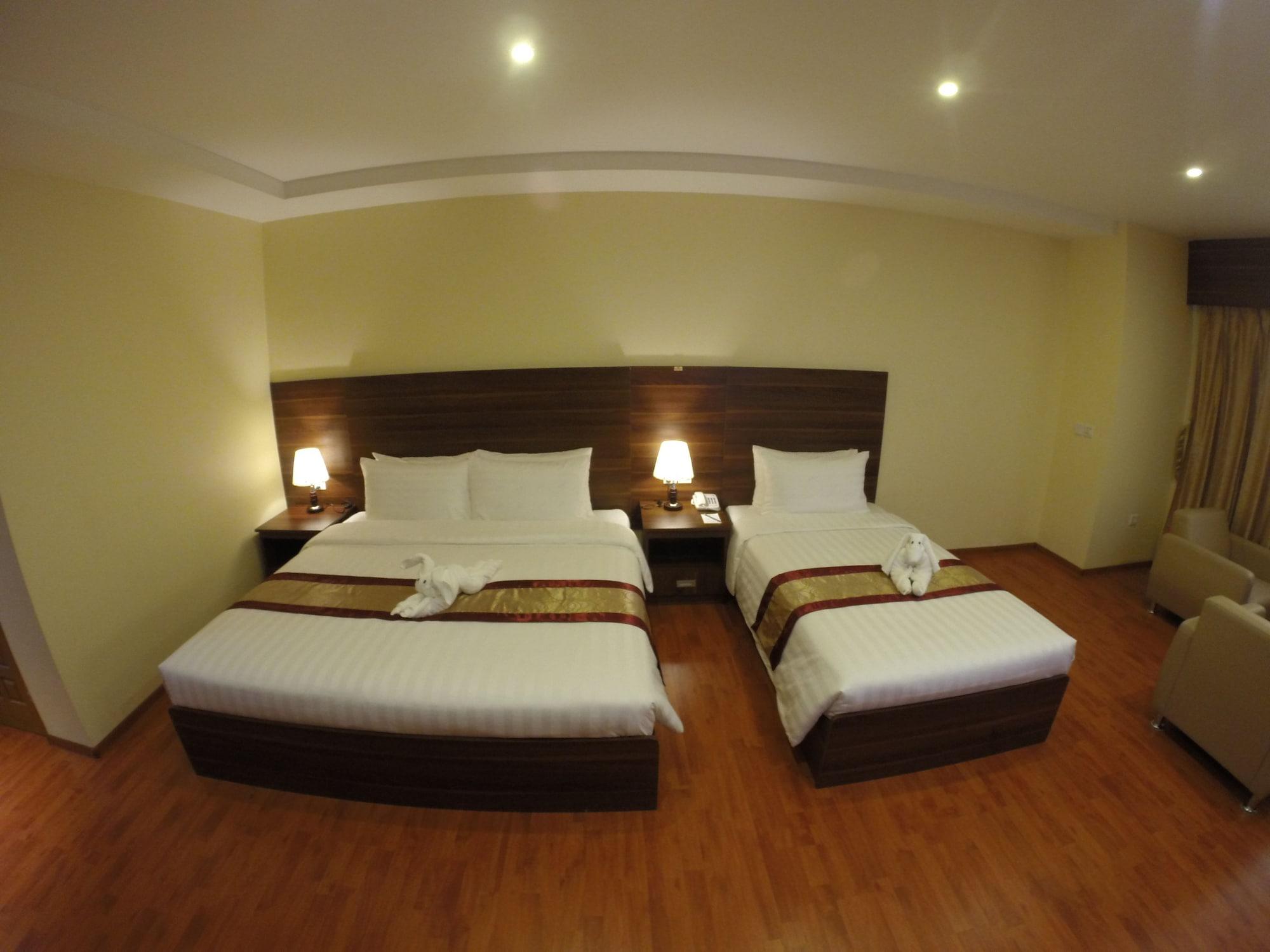 Silver Green Hotel Yangon Exterior photo