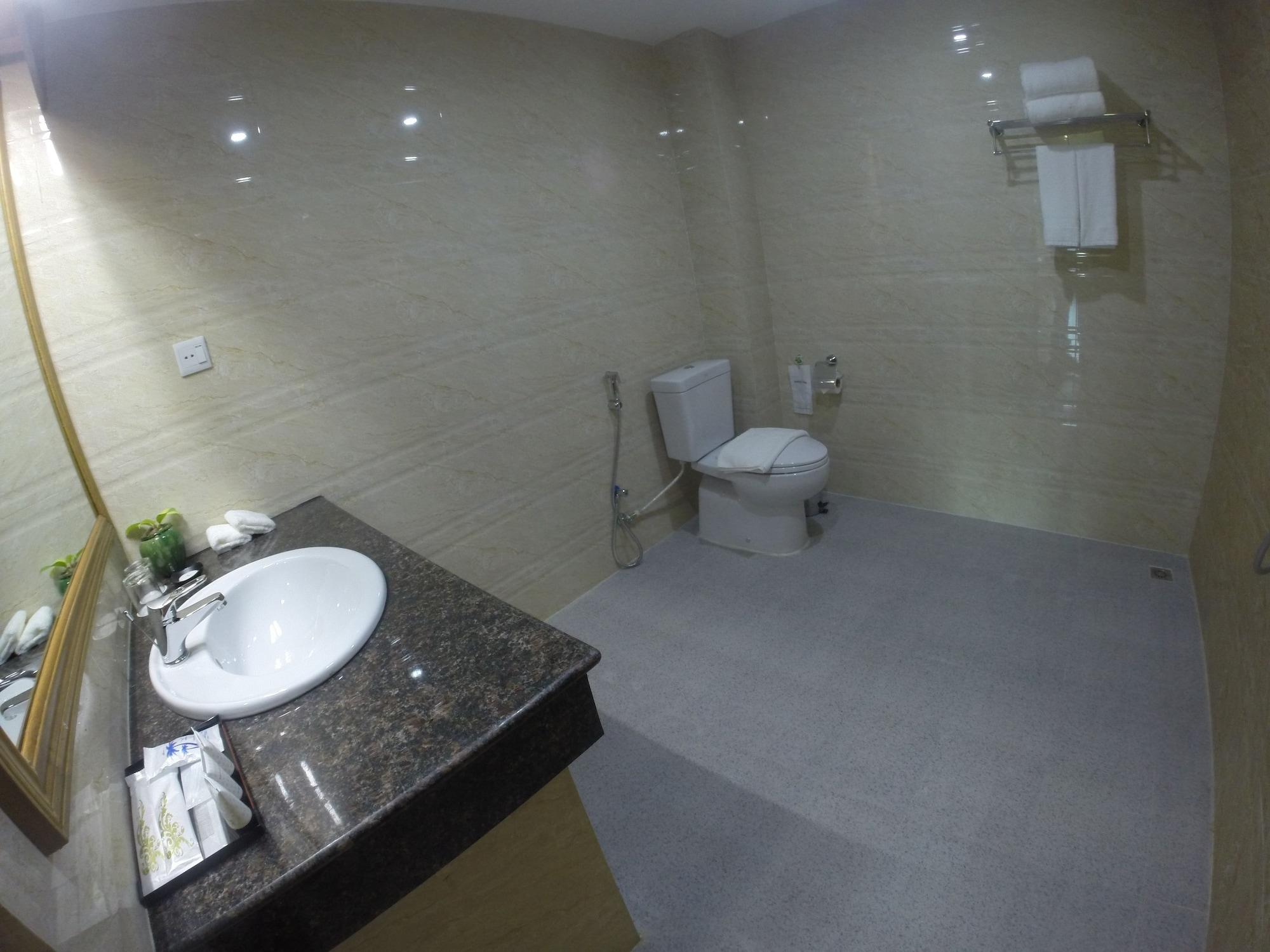 Silver Green Hotel Yangon Exterior photo