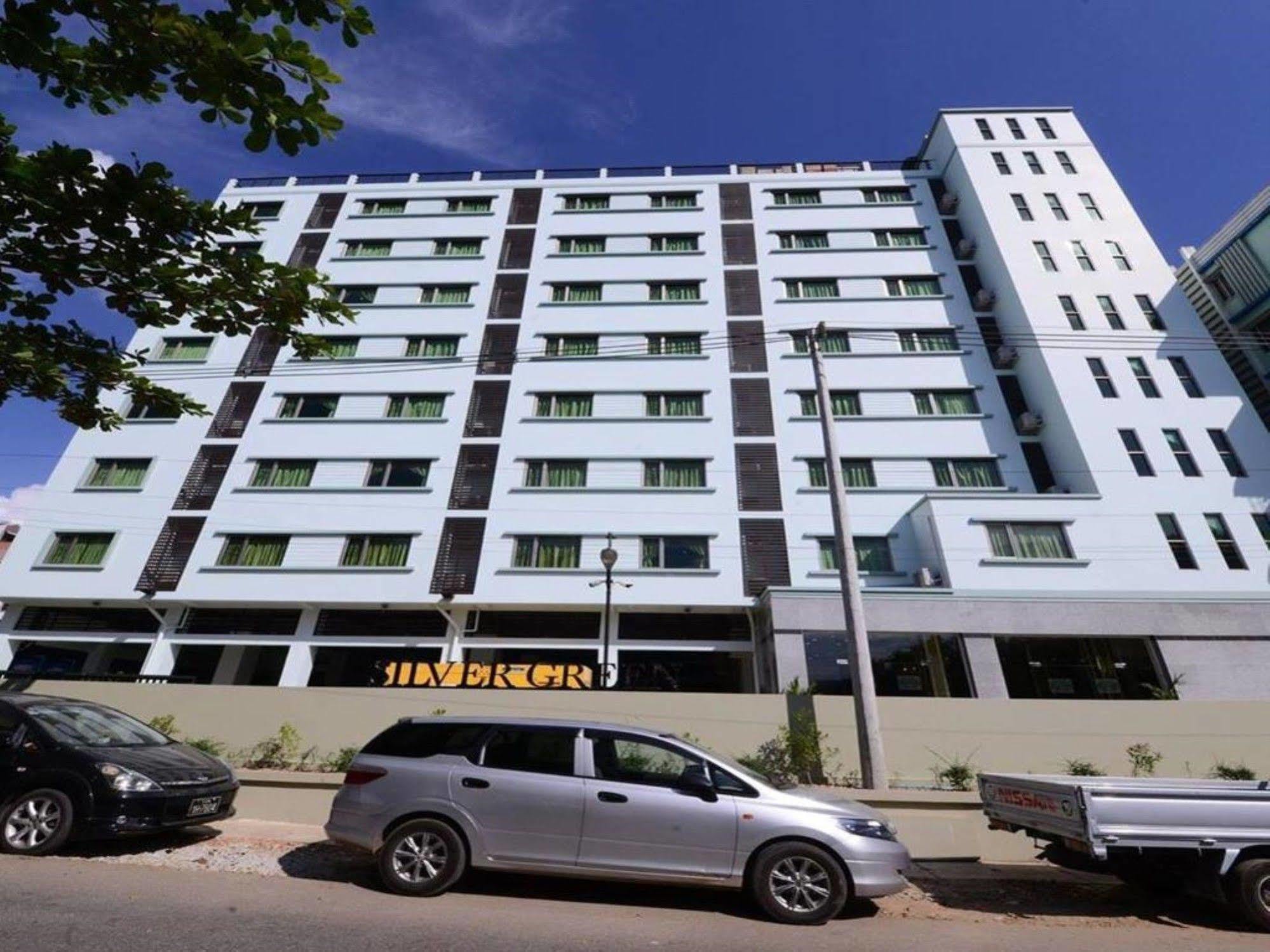 Silver Green Hotel Yangon Exterior photo