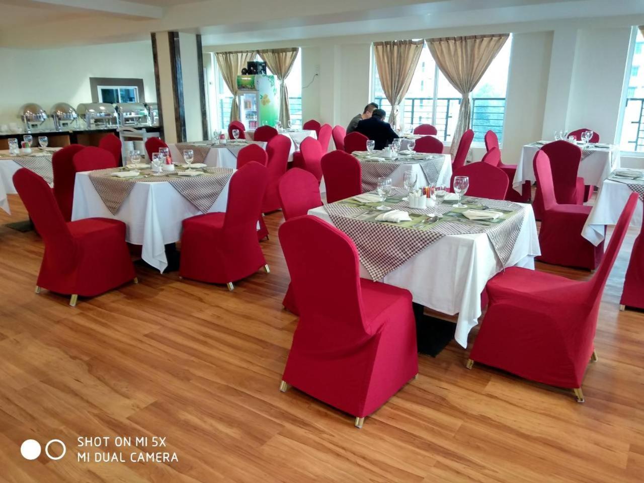 Silver Green Hotel Yangon Exterior photo